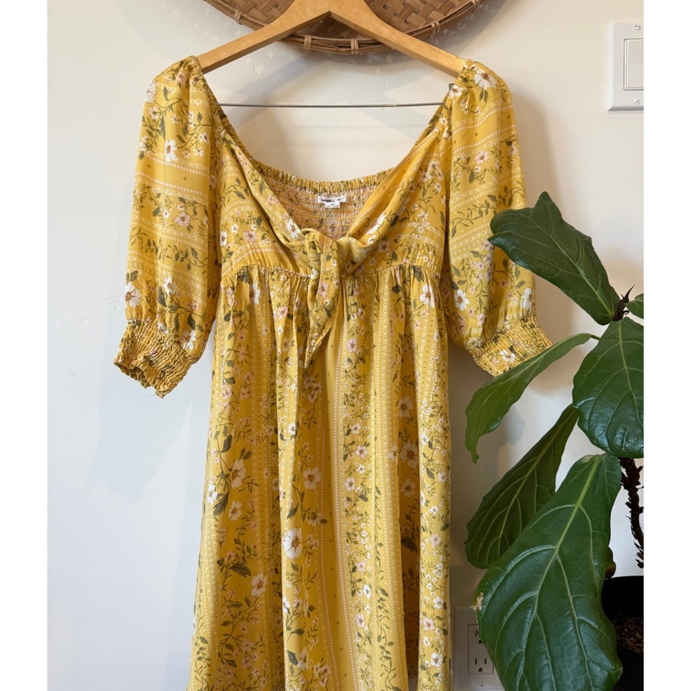 O’Neil Floral Yellow Dress